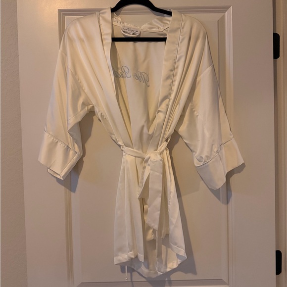 Bride Satin Robe - Picture 3 of 6